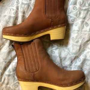 Frye Odessa Chelsea Clog Boots/Booties Size 9